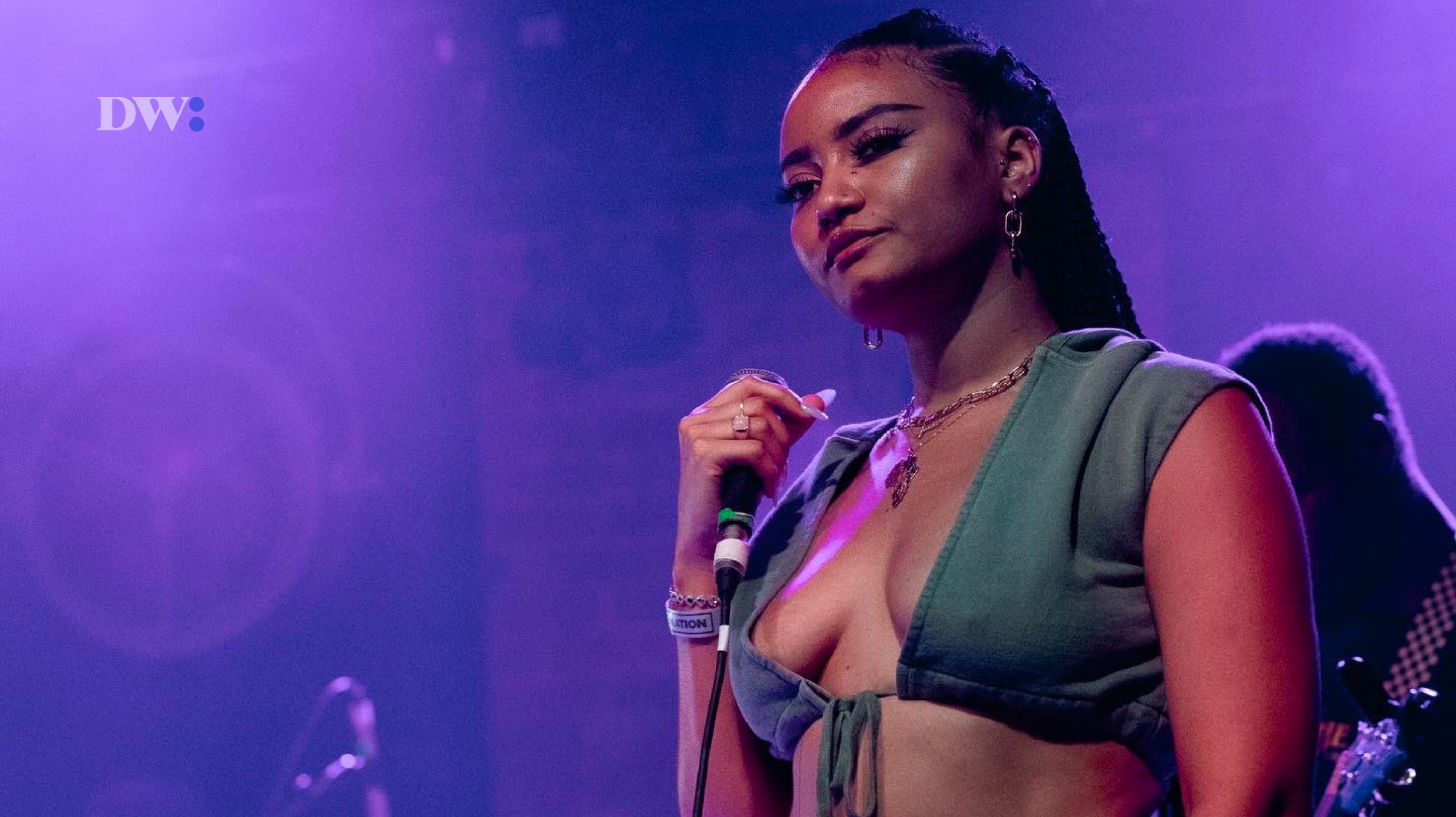 Mellissa Fuses Latin and Afrobeats, Unveiling Afro-Sexy in Single ‘Henny Talk’